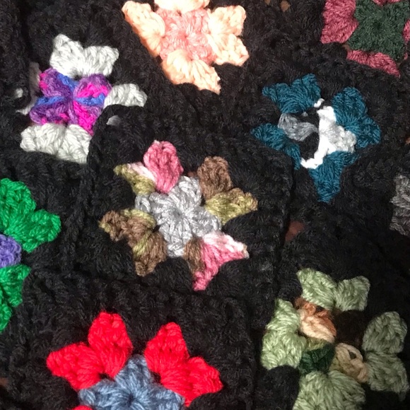 Granny squares Lot Of 30 4 Inch Crocheted Individual Squares Multiple colors NEW - Picture 2 of 11